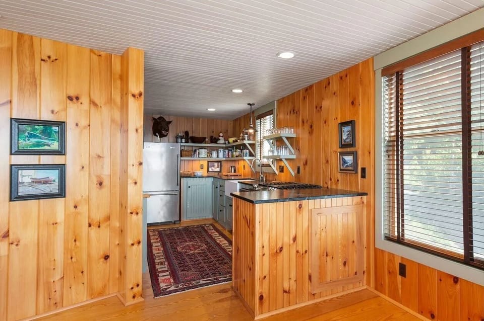 Kitchen (Floor #2)