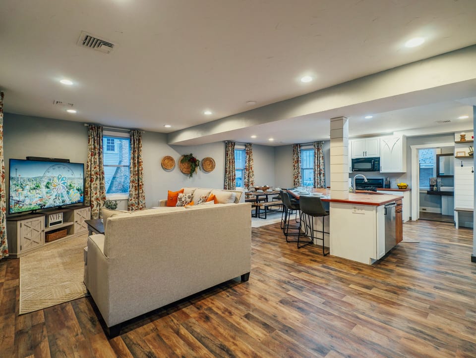 Open Concept Living w/ Smart TV, Formal Dining & Kitche
