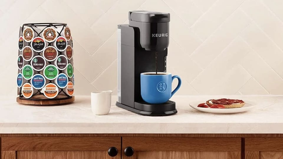 K-cup coffee maker
