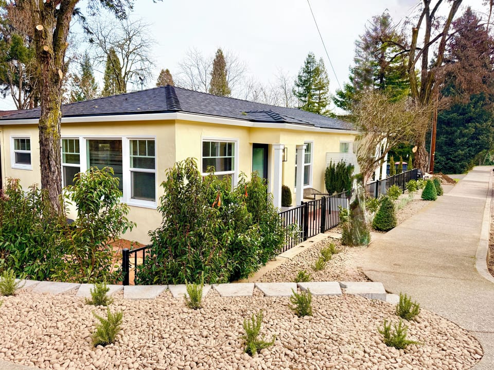The very best and fun location walkable to absolutely everything