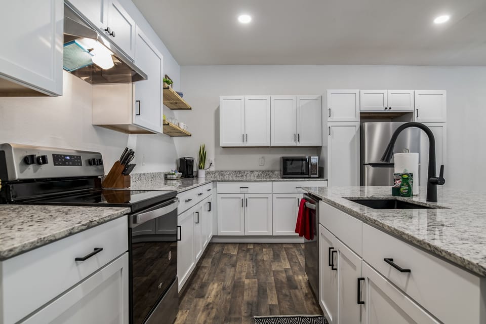 Kitchen- gameroom 