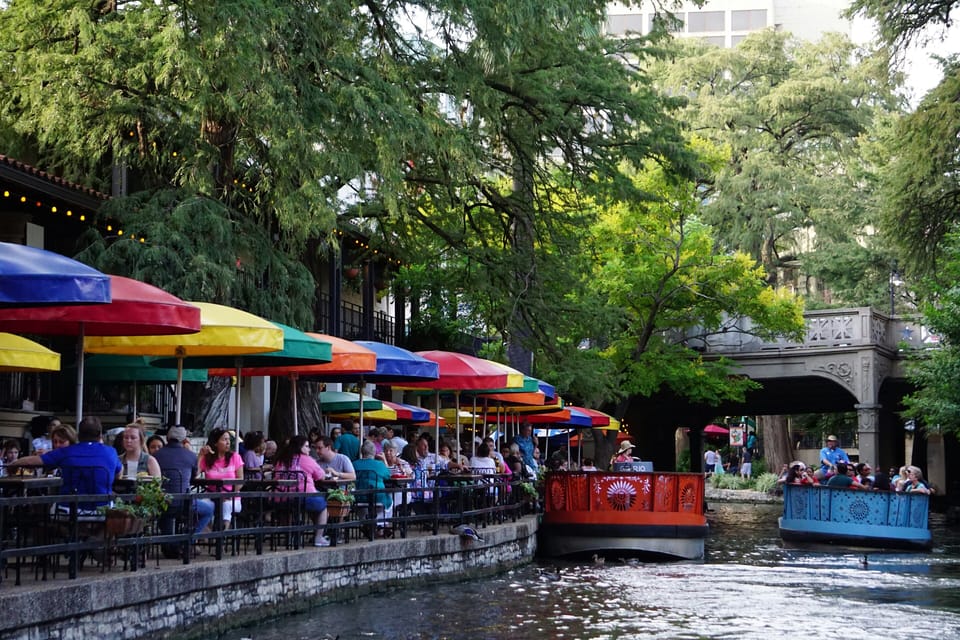 14miles from San Antonio River Walk