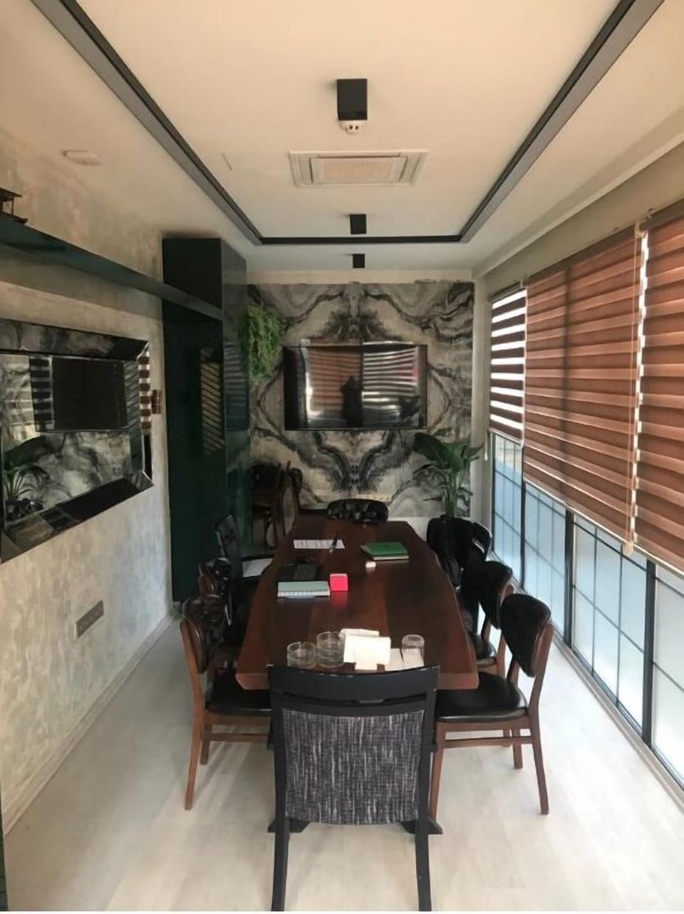 Meeting facility