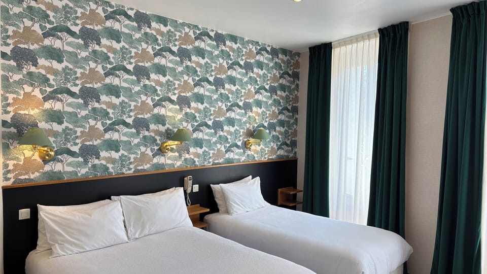 Standard Triple Room | In-room safe, desk, iron/ironing board, free cribs/infant beds