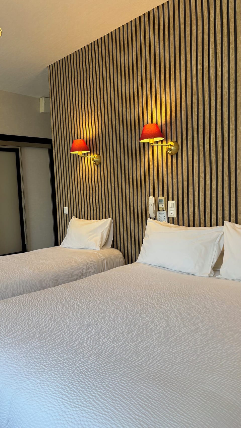 Standard Triple Room | In-room safe, desk, iron/ironing board, free cribs/infant beds