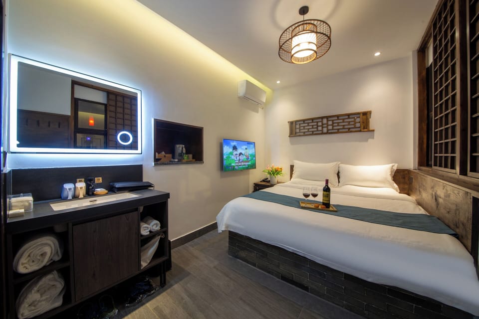 Signature Double Room | Soundproofing, WiFi (free)