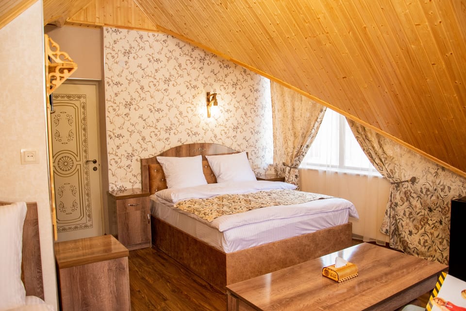 Blackout drapes, soundproofing, iron/ironing board, free WiFi