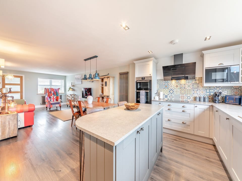 Kitchen area | Wynmine Cottage, Quebec