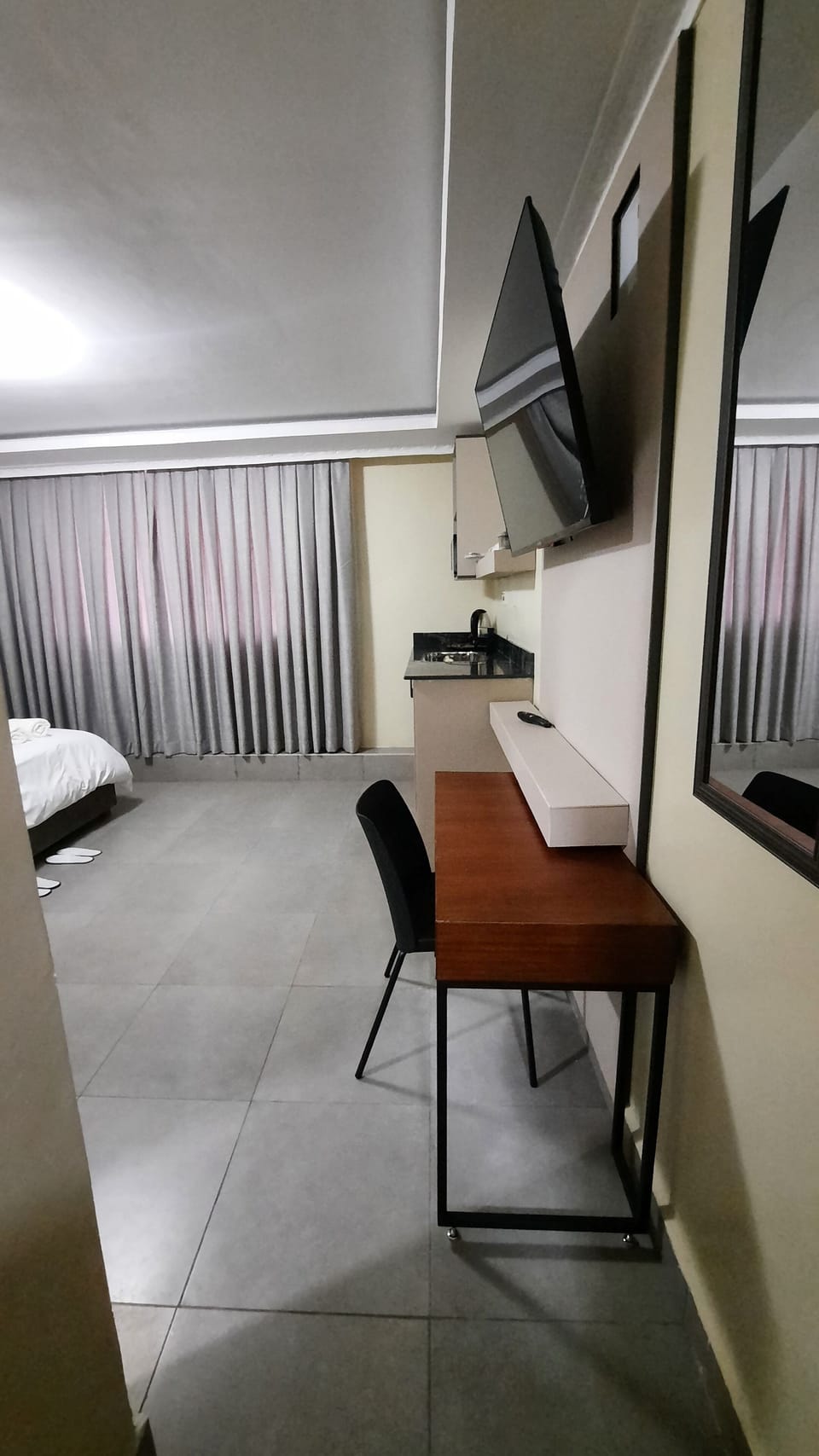 Comfort Room | Television