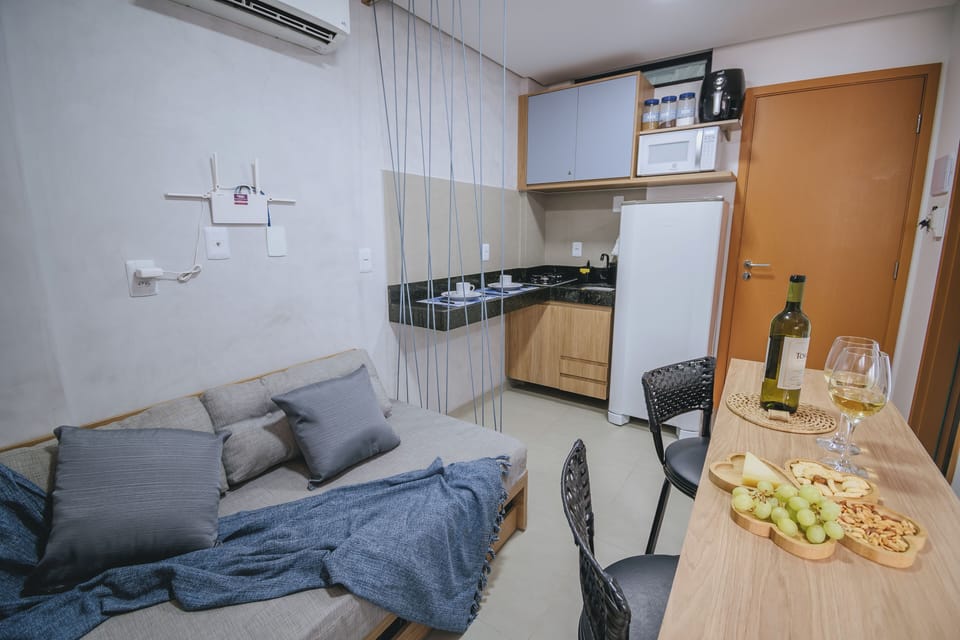 Family Room | Private kitchen | Fridge, microwave, cookware/dishes/utensils
