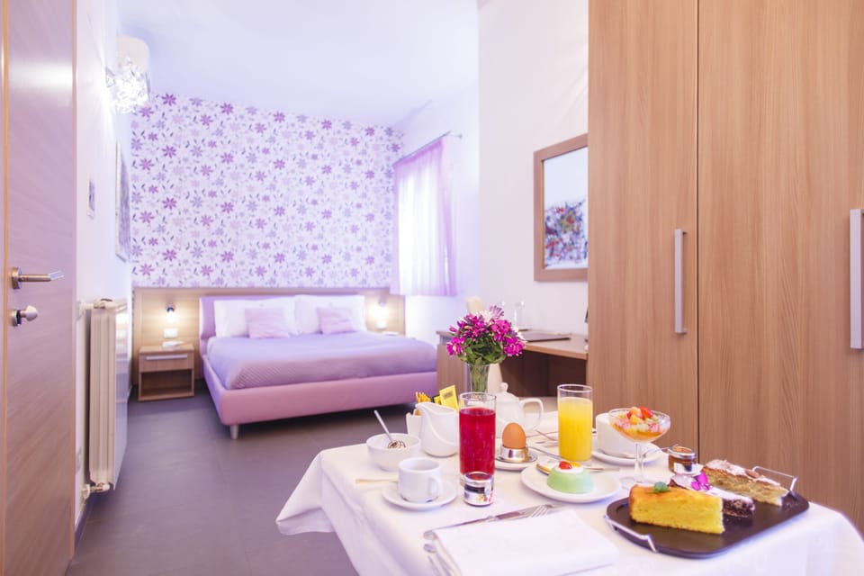 Classic Triple Room | Premium bedding, pillowtop beds, minibar, in-room safe