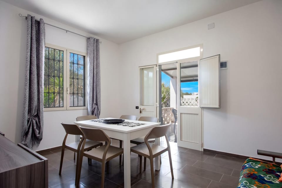 Standard Apartment, 2 Bedrooms, Air conditioning (Villa Sabbia Magica 100 meters from) | Dining