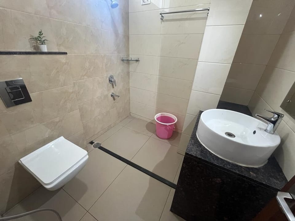 Deluxe Double Room | Bathroom