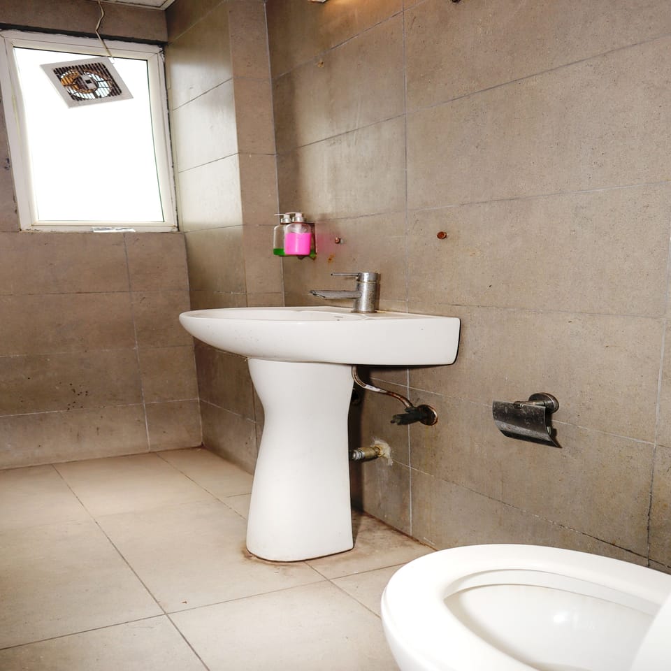 Deluxe Room | Bathroom