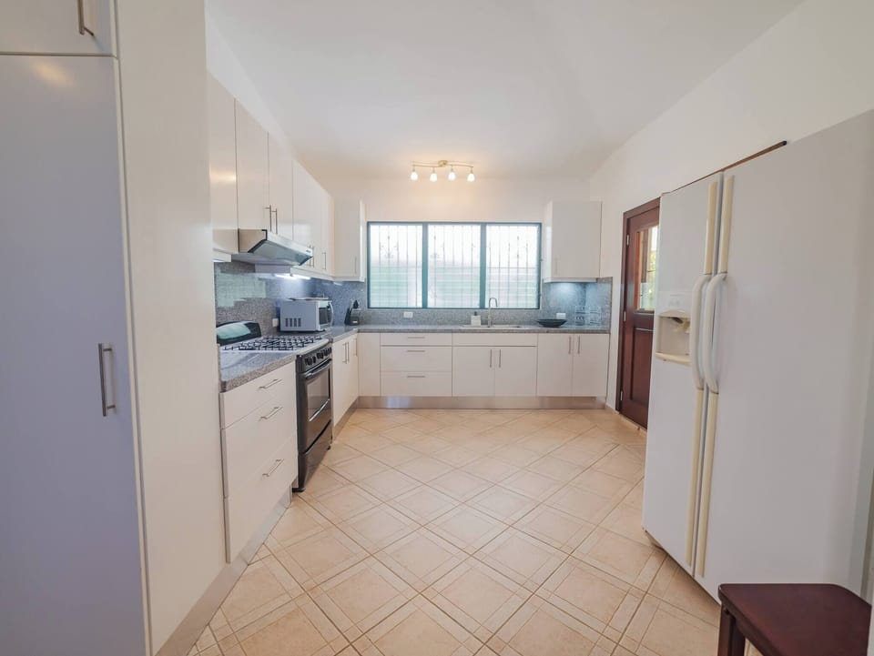 Apartment, Multiple Bedrooms, Private Pool, Garden View | Private kitchen