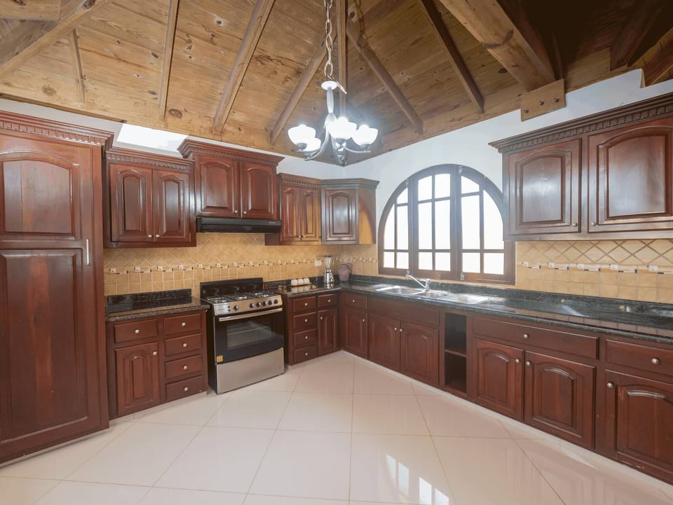 Villa, 4 Bedrooms, Terrace, Garden View | Interior