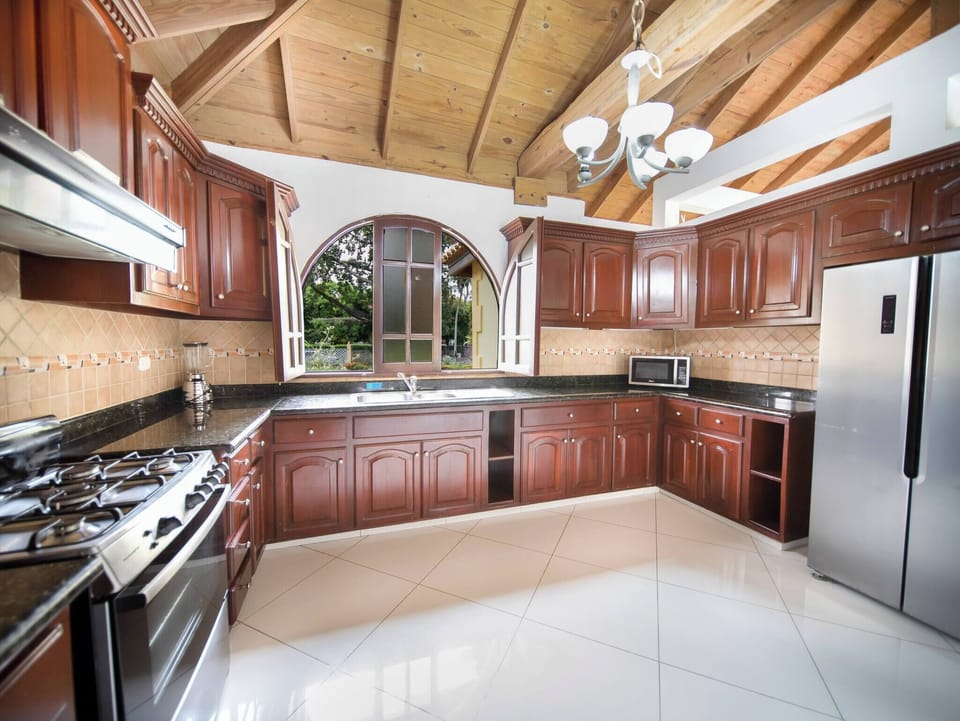 Villa, 4 Bedrooms, Terrace, Garden View | Private kitchen