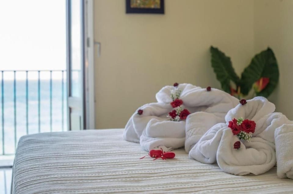 Double Room, Sea View | 1 bedroom, premium bedding, down comforters, desk