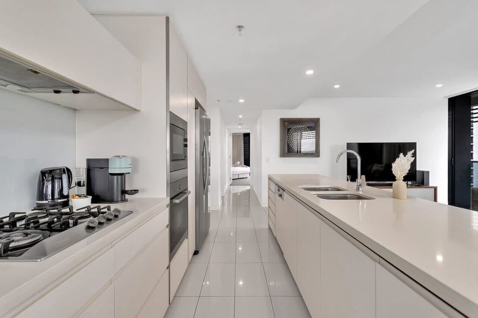 Kitchen + Appliances