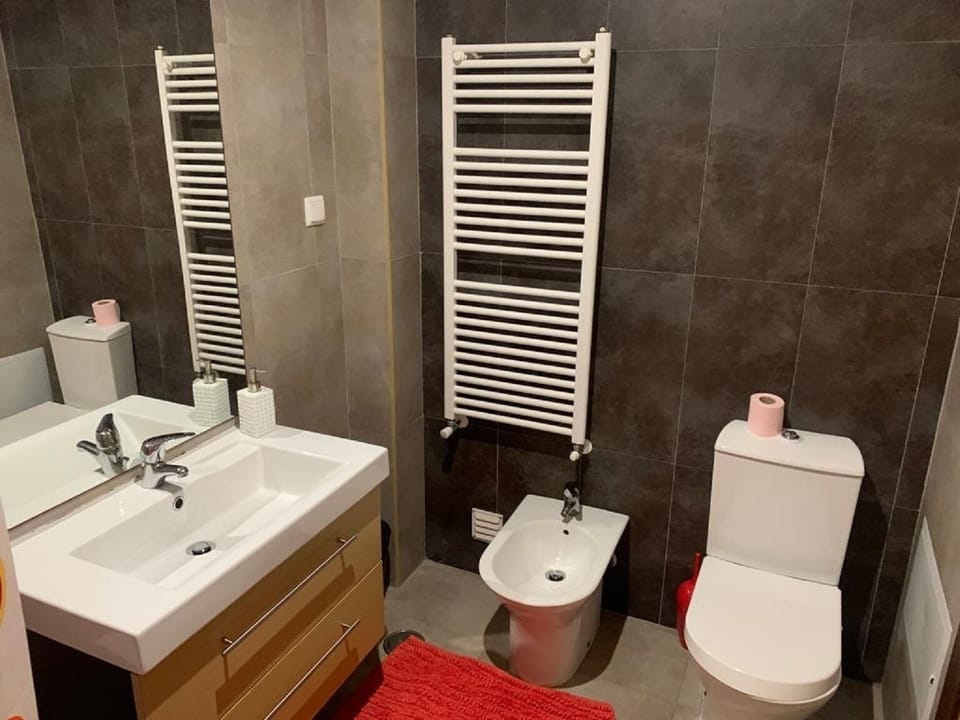 Panoramic Apartment | Bathroom