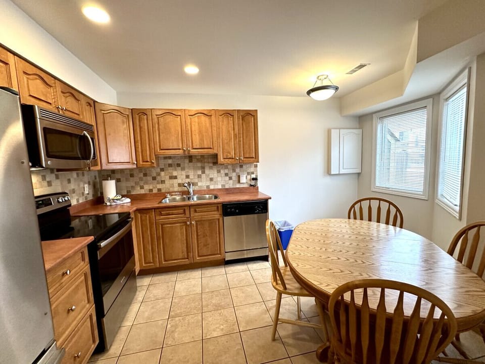 Kitchen/dining area