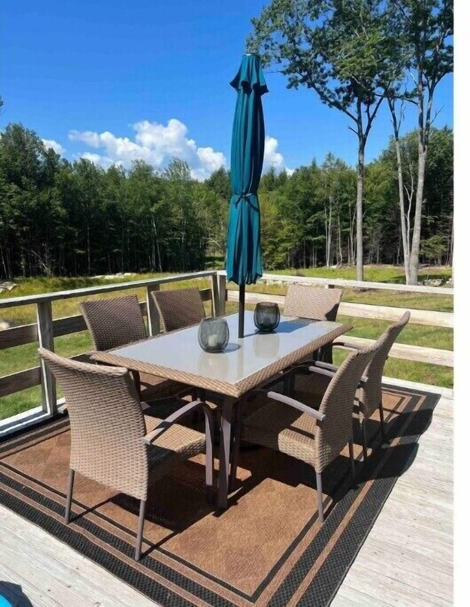 Outdoor dining area on the back deck.