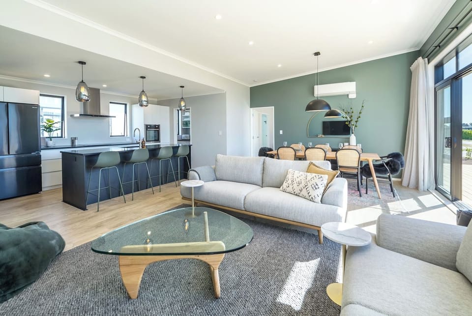 24 Syrah Ln-37
