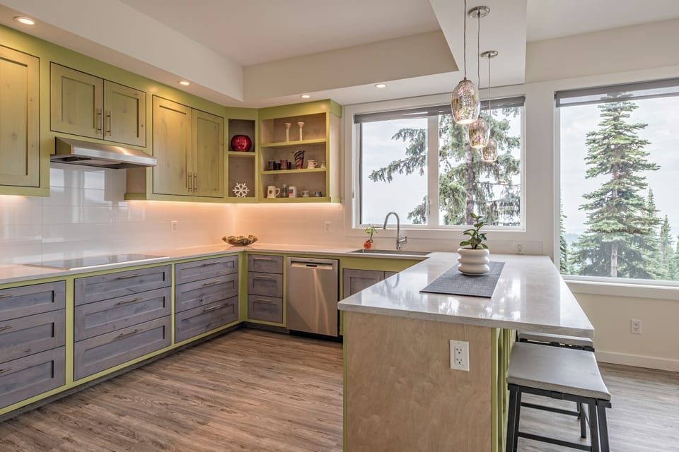 Full Kitchen 