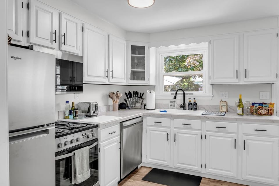 Prepare delicious meals effortlessly with our fully stocked kitchen!