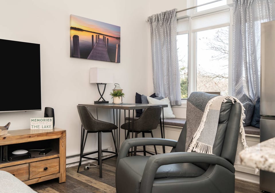 Condo, 1 Queen Bed, Kitchen, Garden View (The Hideaway at Hayloft Lodge) | Living area | 42-inch flat-screen TV with digital channels