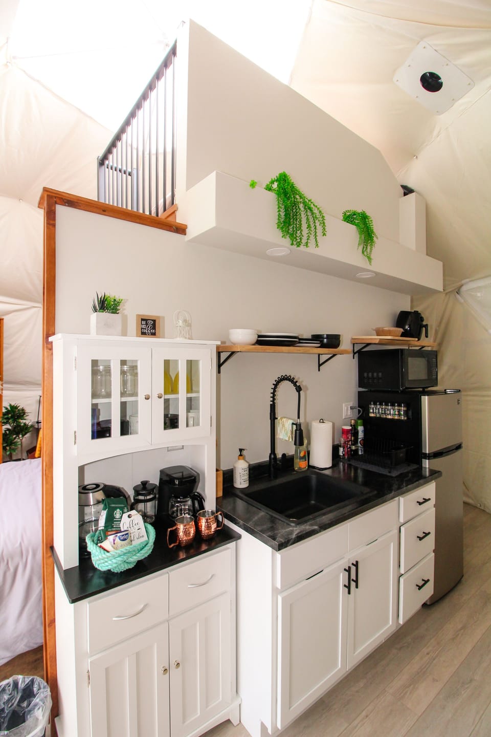 Business Tent, 2 Bedrooms, Hot Tub, Bay View | Private kitchen | Fridge, microwave, coffee/tea maker, electric kettle