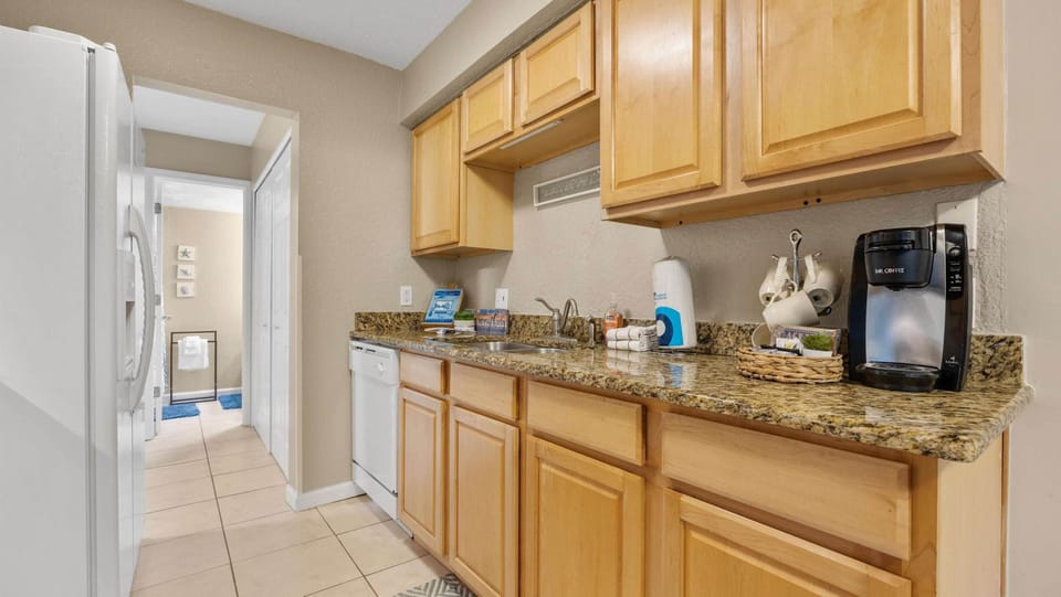 Condo, Multiple Beds, Kitchen | Interior