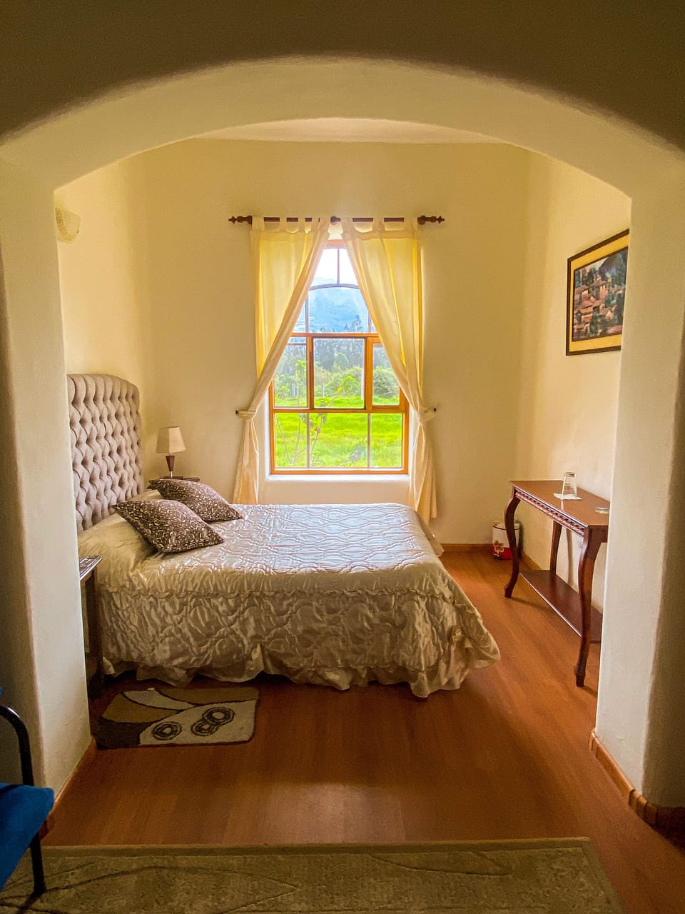 Hypo-allergenic bedding available, WiFi (free)
