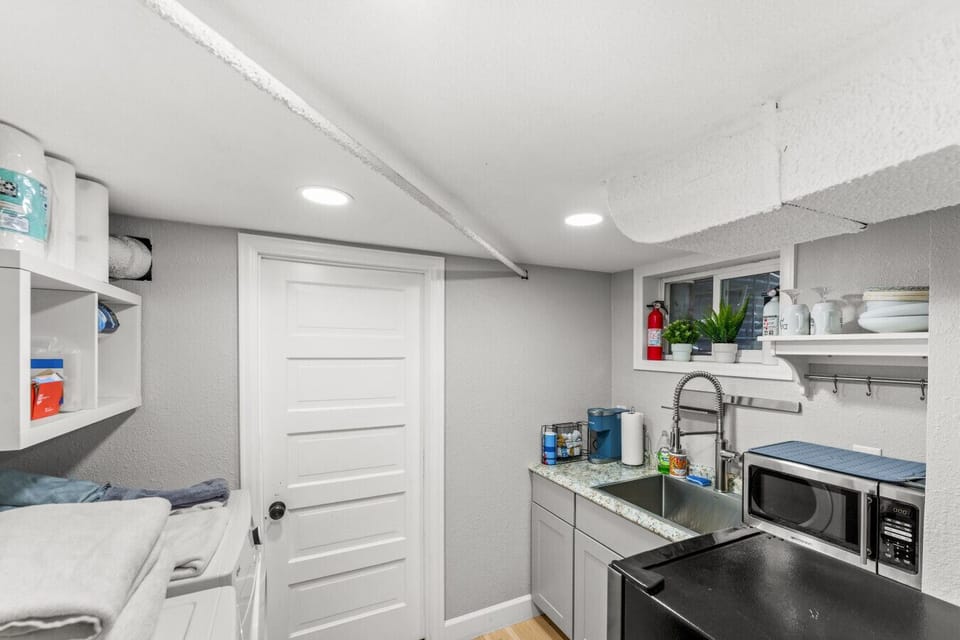 Kitchenette