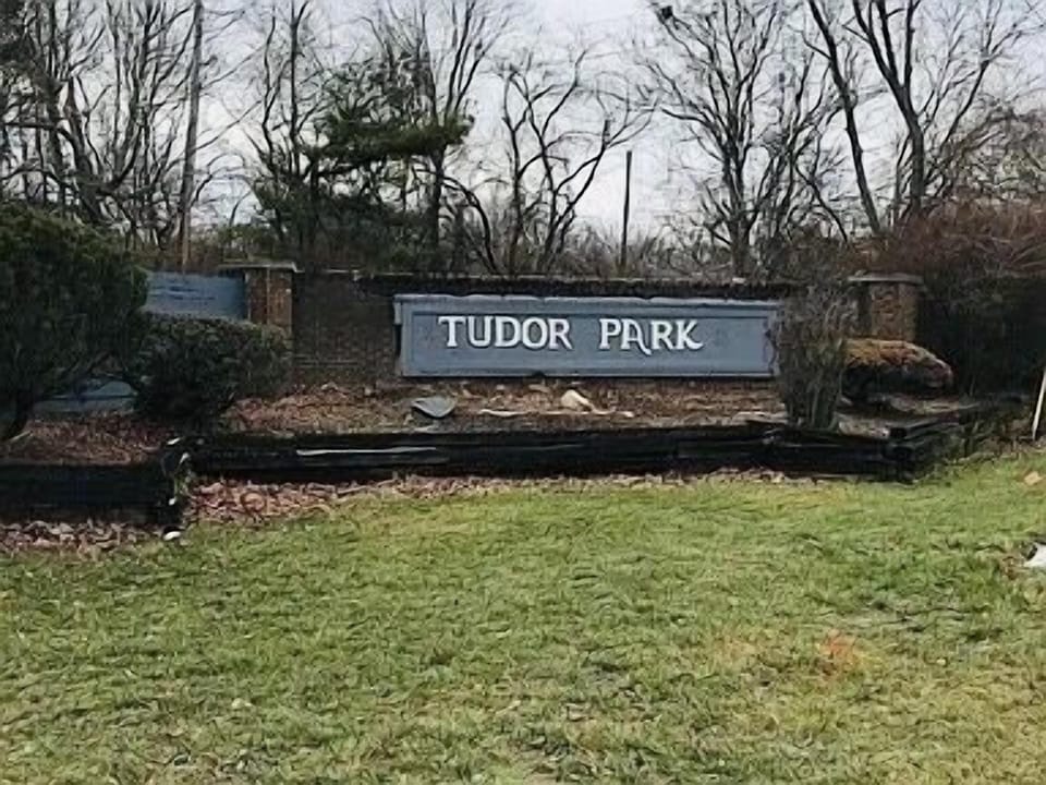 Tudor park 