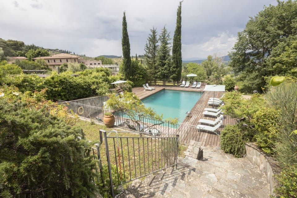 MyExclusiveItaly - Villa Chianti with exclusive pool and typical barn Villa in Radda in Chianti