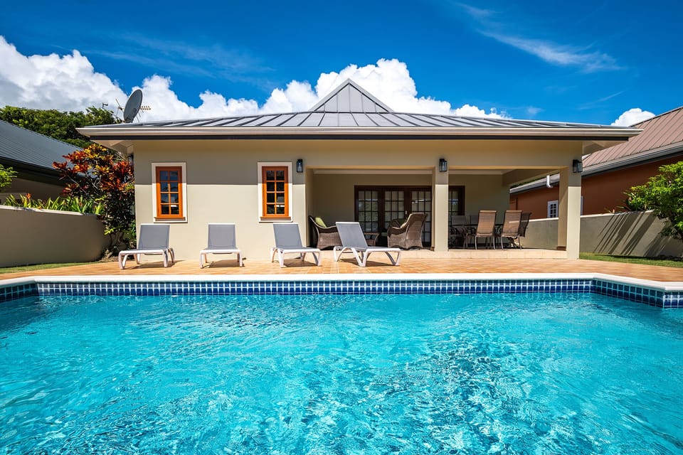 Pool (2)