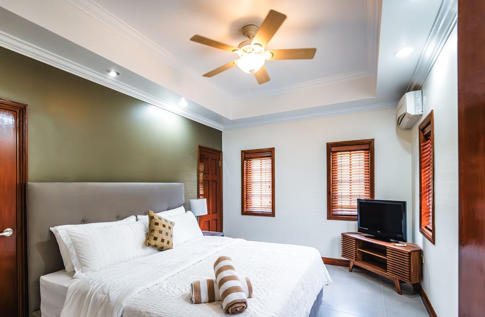 Bedroom (3)