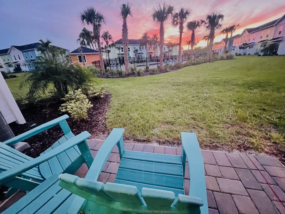 Lawn Chairs for you to enjoy the beautiful Florida weather!
