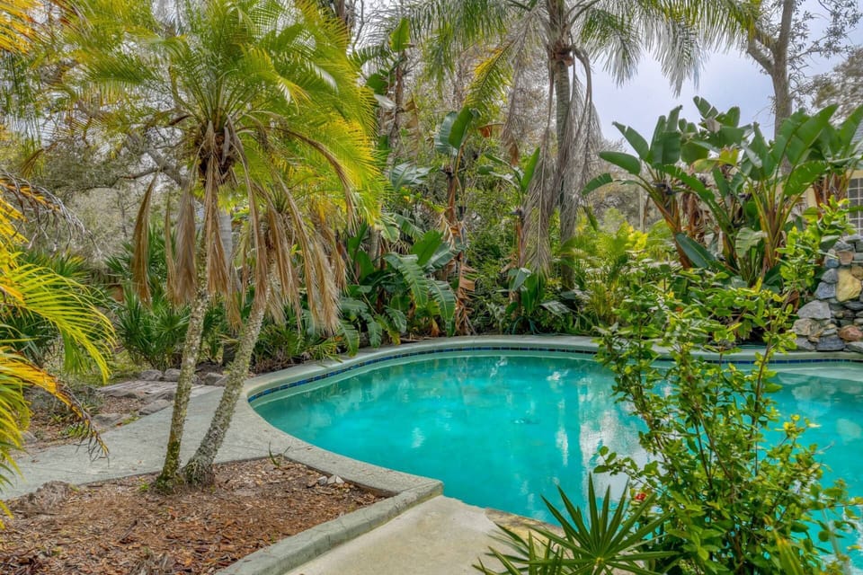 Take a plunge in this gorgeous pool to cool off after a day at the beach!