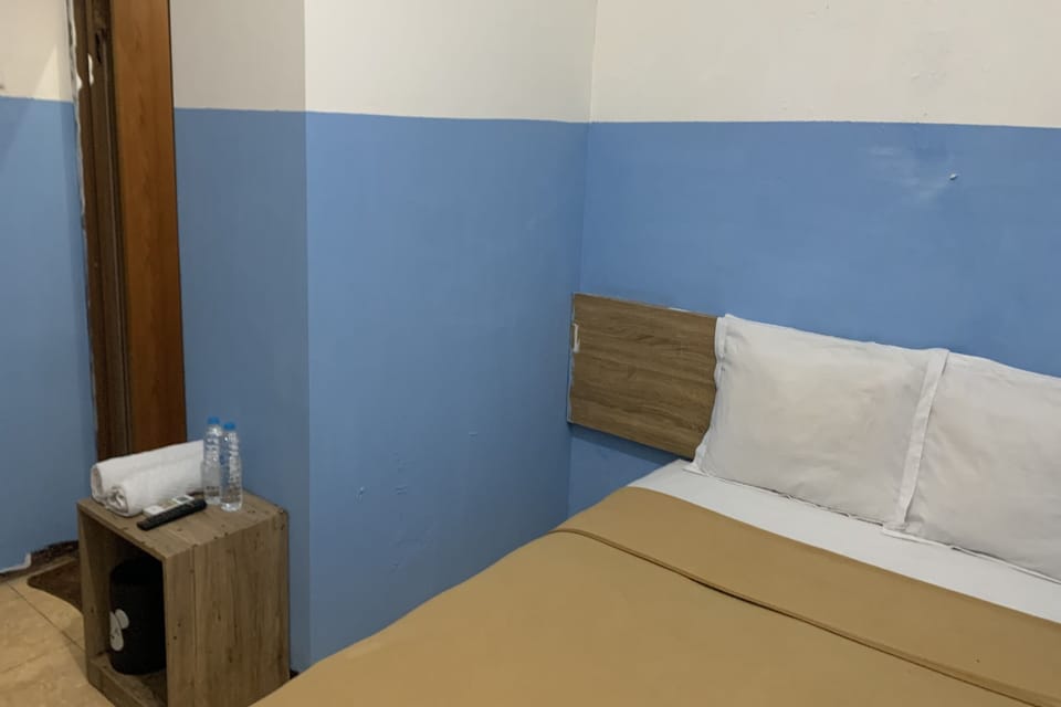Standard Room | Free WiFi, bed sheets