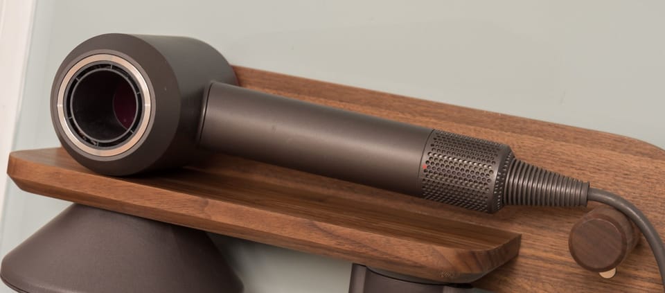 Dyson Hair Dryer Station - Goodwins Seaview Apartment Broadstairs Kent - seastay.co.uk