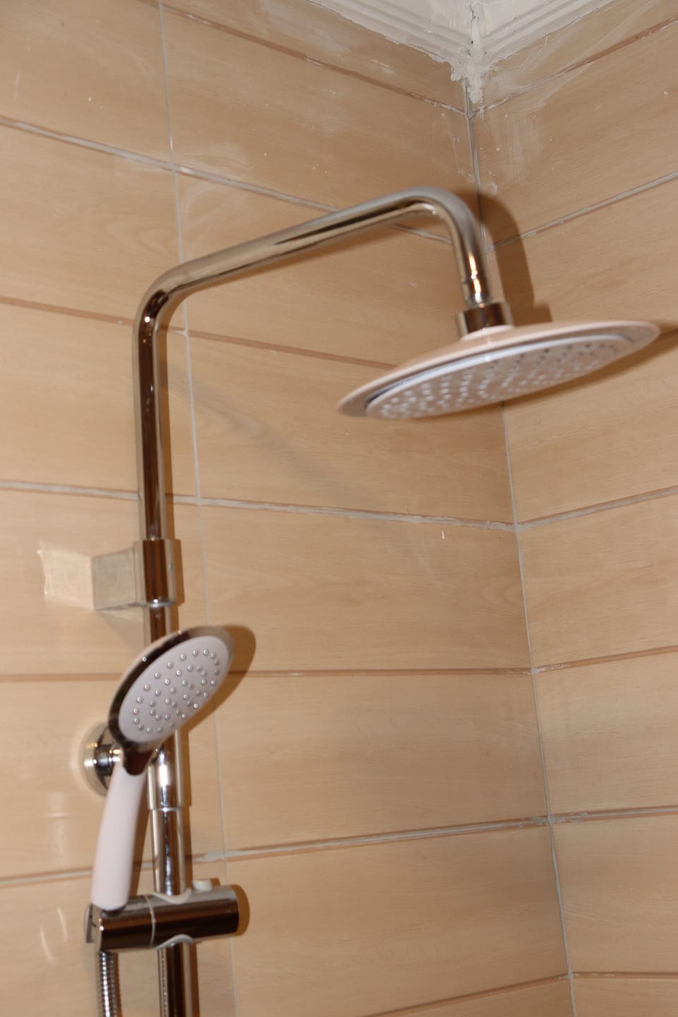 Standard Double Room | Bathroom | Slippers