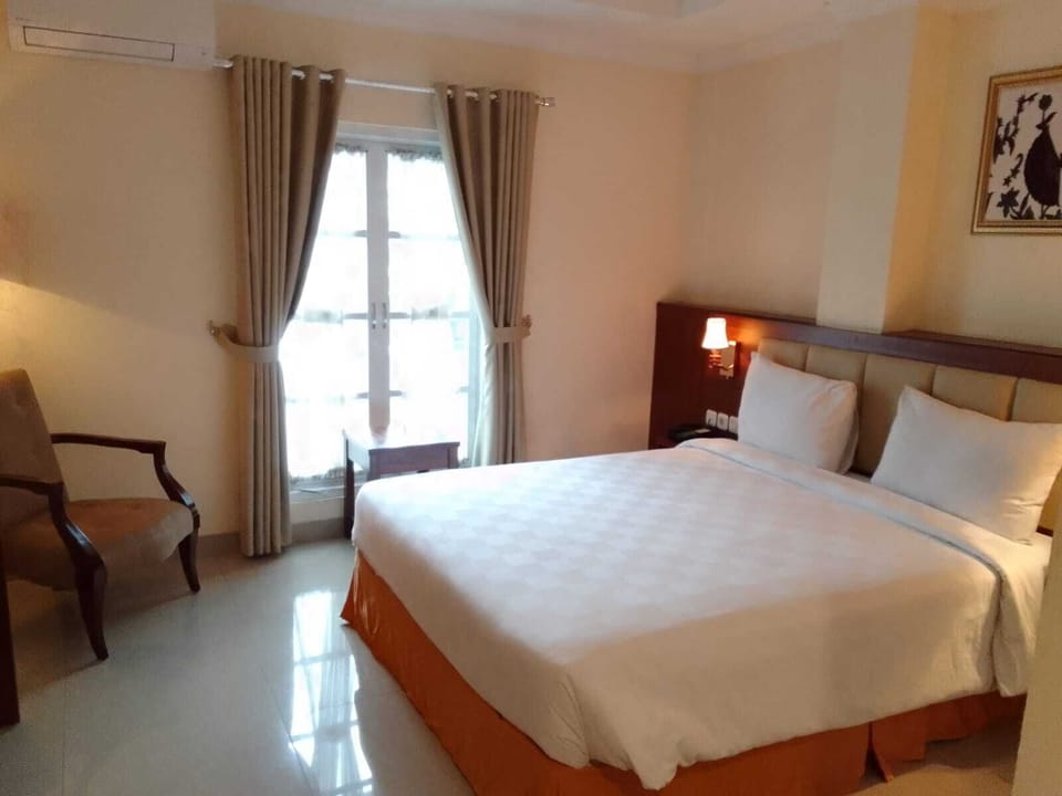Superior Double Room | Desk, laptop workspace, soundproofing