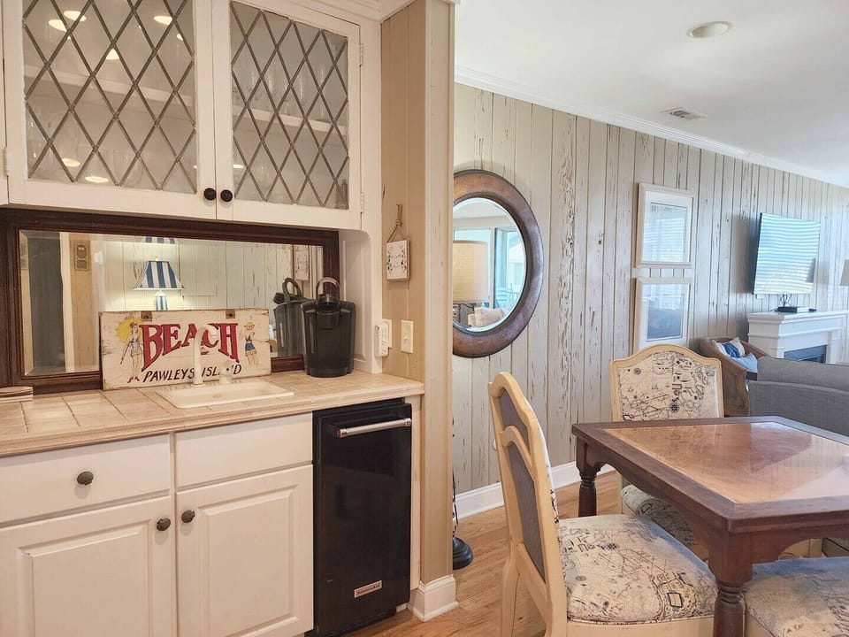 Wet Bar
