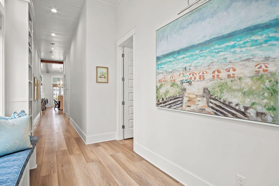 Foyer, 1st Floor