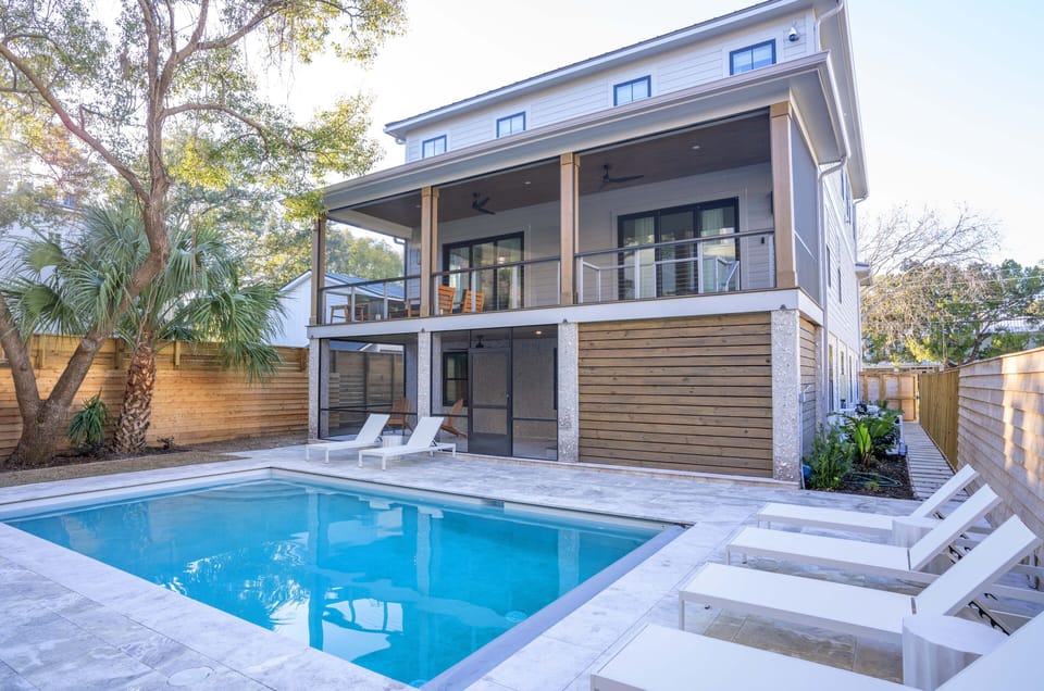 The Ship's Belle - Best place to be after a hot day at the beach! Relax and unwind.