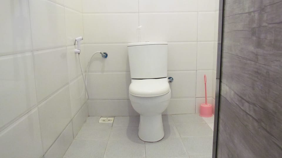 Superior Double or Twin Room, 1 Bedroom, Pool View | Bathroom | Shower, rainfall showerhead, slippers, towels