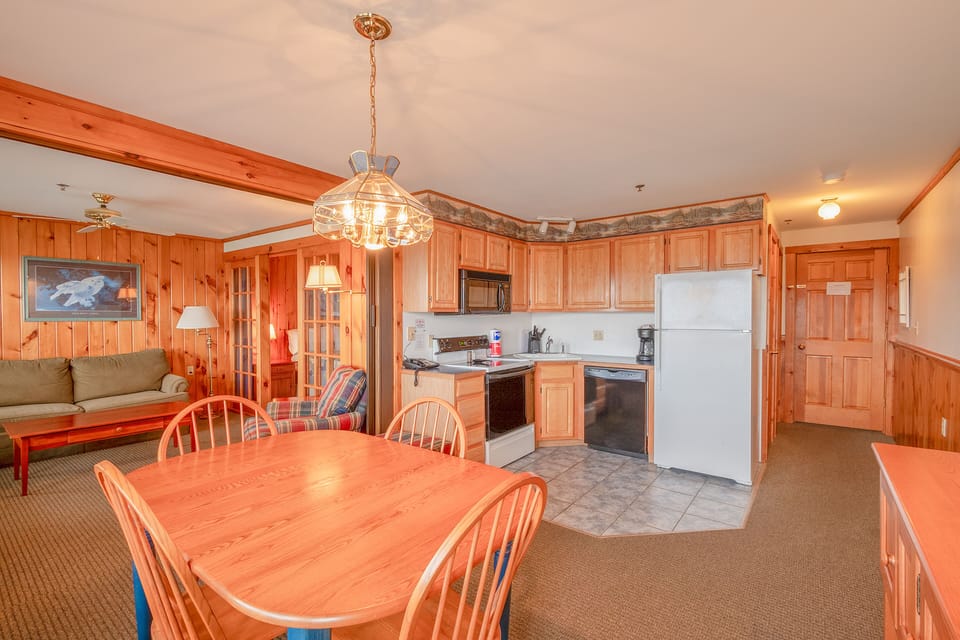 Dining Room/Kitchen