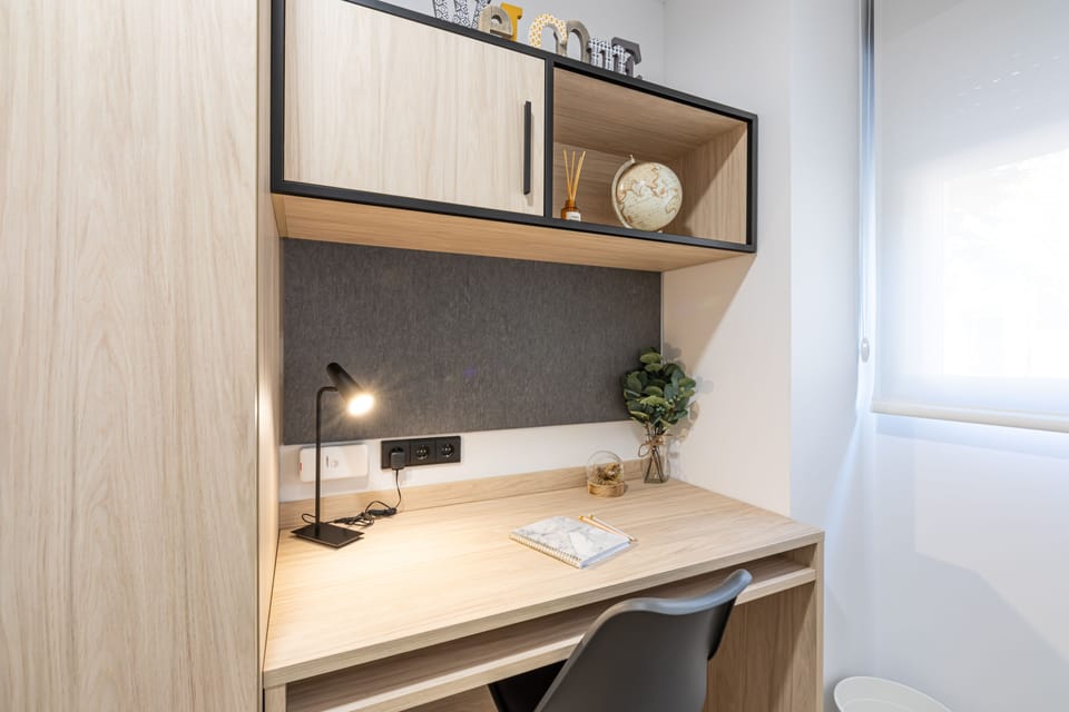 Single Room | Desk, free WiFi